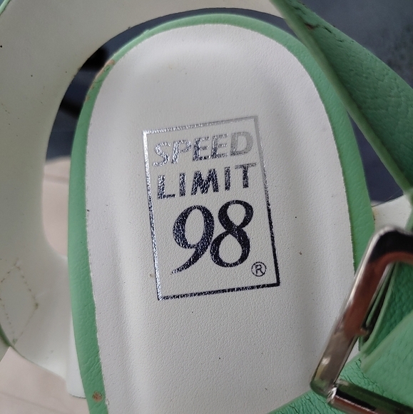 NEW GREEN BLOCK HEEL SANDALS SIZE 10 - Picture 6 of 7